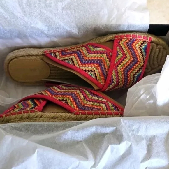 #82-21 Woman Sandals Hamden Spadrille Criss Cross Band Multi Nine West Sz 8 - Picture 6 of 7